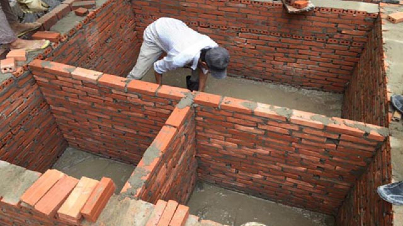 Bể phốt xây dựng bằng gạch và trám vữa