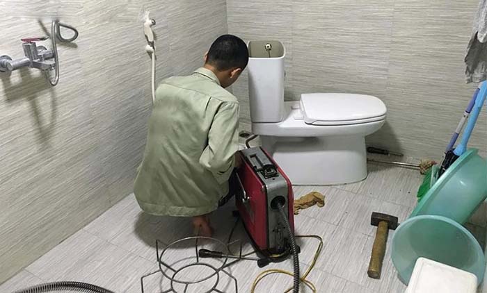 Tại sao nên sử dụng dịch vụ hút bể phốt tại Bình Sơn Quảng Ngãi của công ty Hút Hầm Cầu Quảng Ngãi?