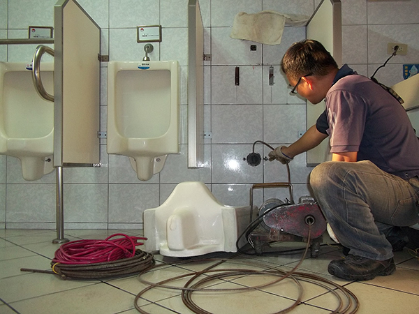 Dịch vụ thống nghẹt cống tại Bình Sơn Quảng Ngãi